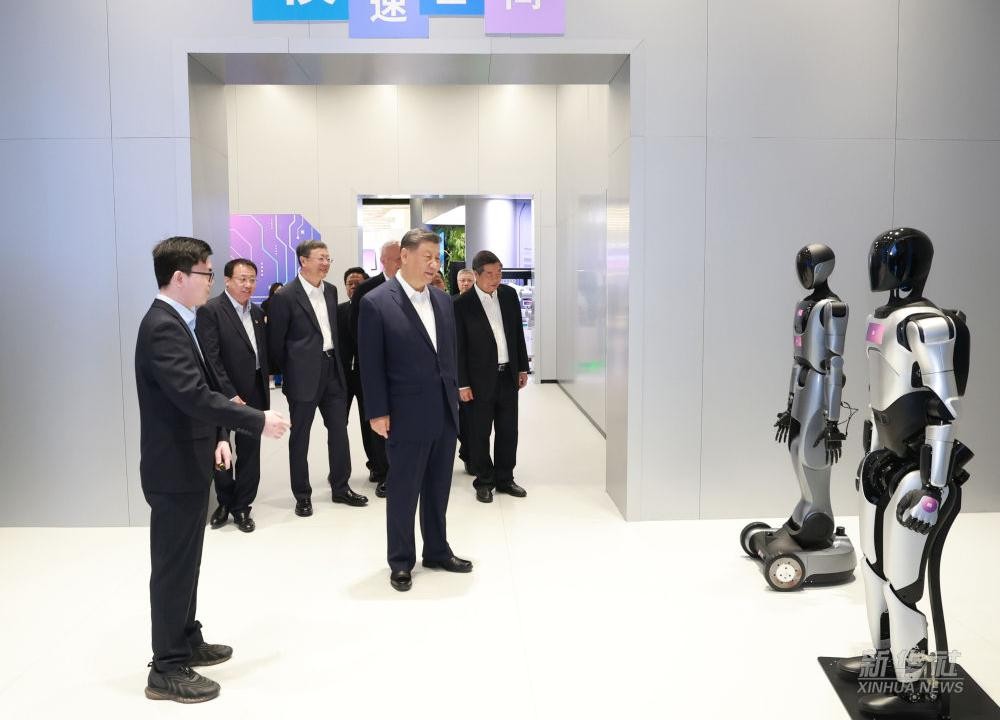 习近平总书记到上海调研，leyu.com代表具身智能行业汇报进展